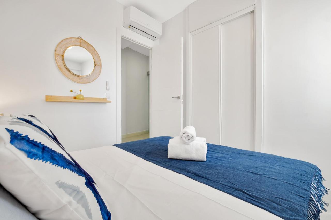 Casa De La Playa. Beach House With Magnificent Sea Malaga Bagian luar foto