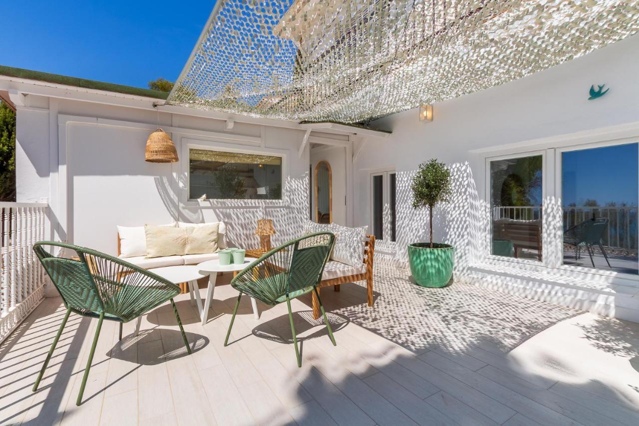 Casa De La Playa. Beach House With Magnificent Sea Malaga Bagian luar foto